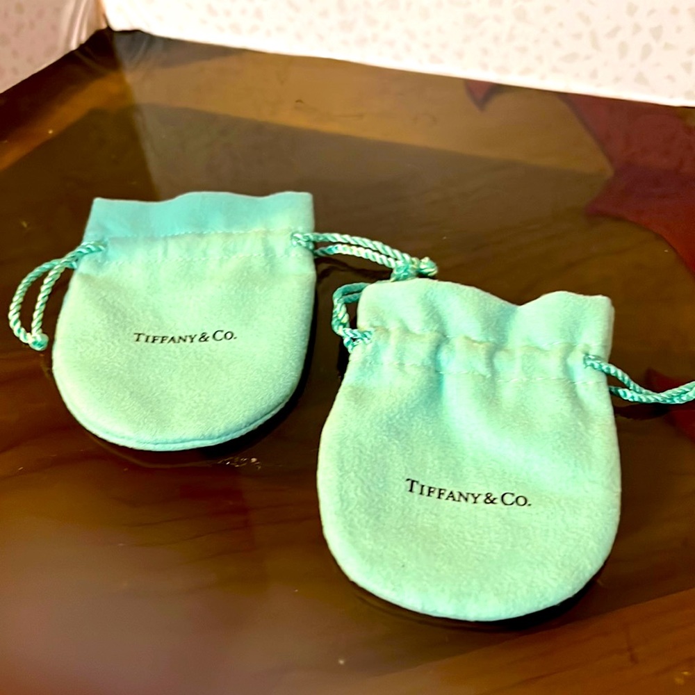 Tiffany jewelry dust bag. Small.